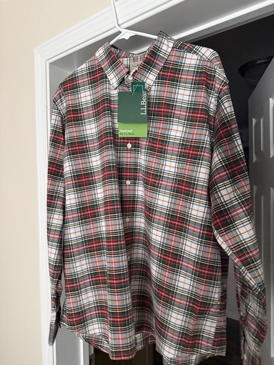 L.L. Bean Other - Classic Men's Red Plaid Button-Down Shirt